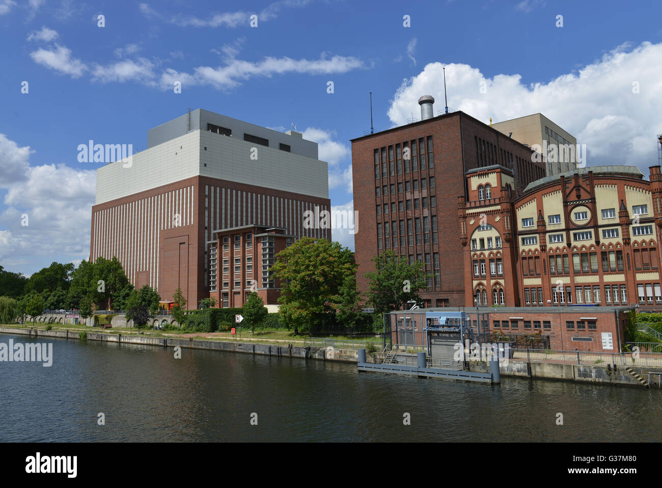 Heizkraftwerk, Am Spreebord, Charlottenburg, Berlin, Deutschland Stock Photo Alamy Heizkraftwerk, Am Spreebord, Charlottenburg, Berlin, Deutschland Stock Photo Alamy