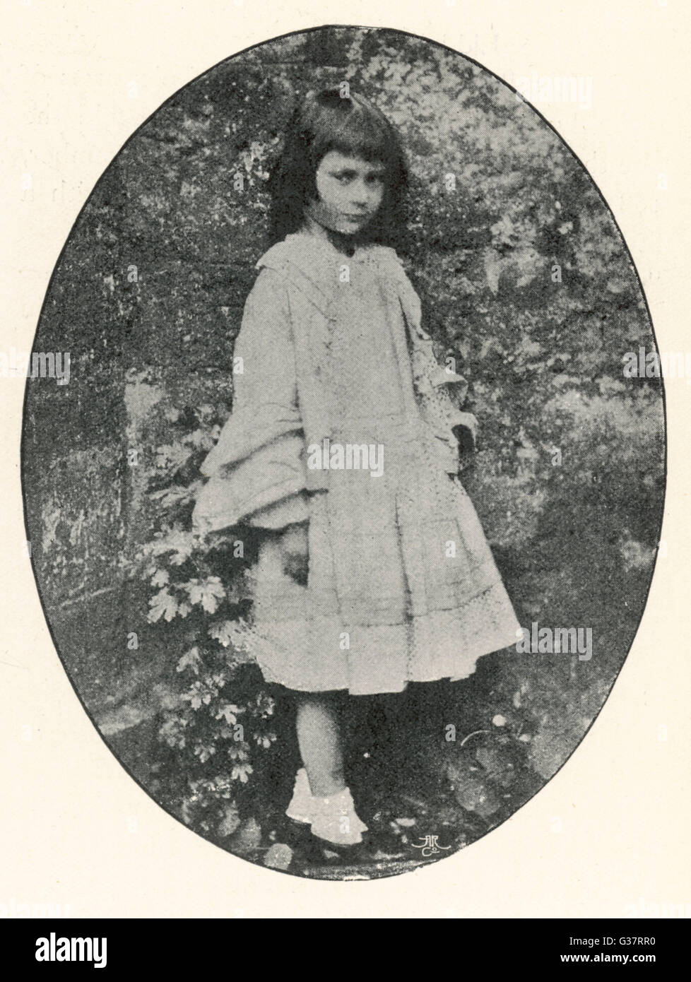 ALICE LIDDELL Alice Liddell aged about ten         Date: 1852 - 1934 Stock Photo