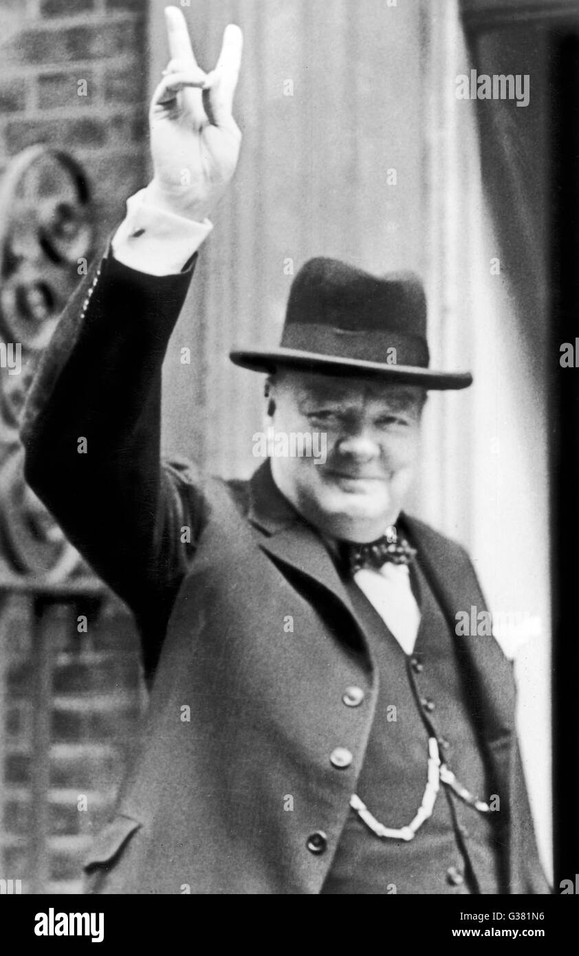 WINSTON CHURCHILL (1874-1965) British statesman and author  Gives the V-sign in 1940   1940 Stock Photo