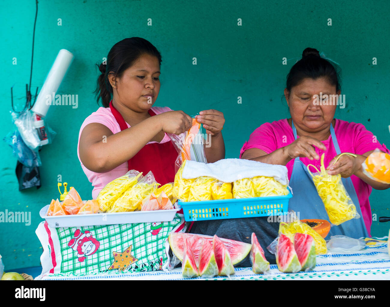 Salvadoran fruit hi-res stock photography and images - Alamy