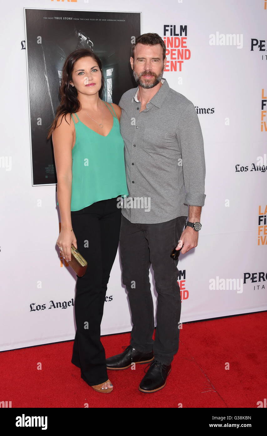 Marika dominczyk and scott foley hi-res stock photography and images