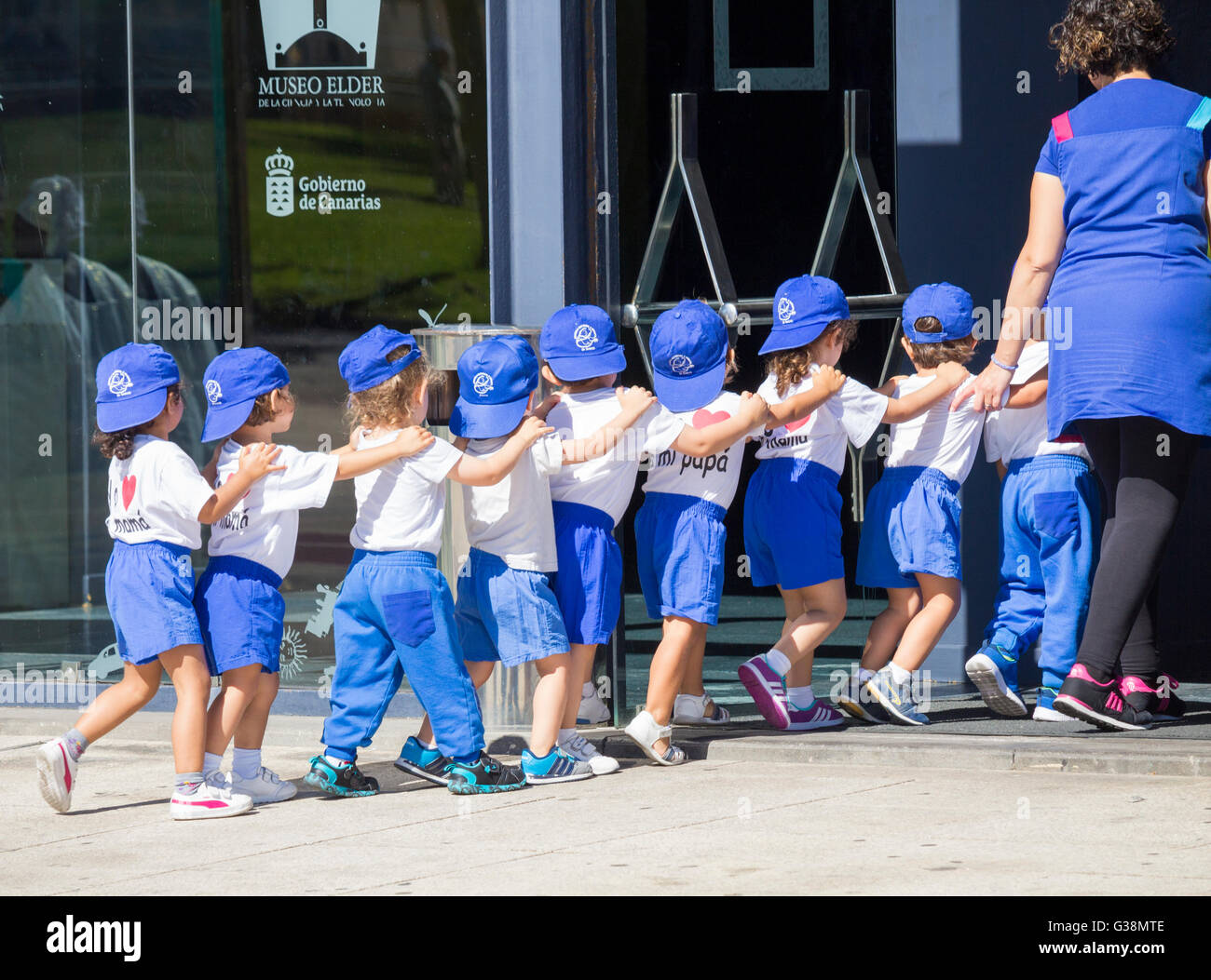 Kindergarten uniform hi-res stock photography and images - Alamy