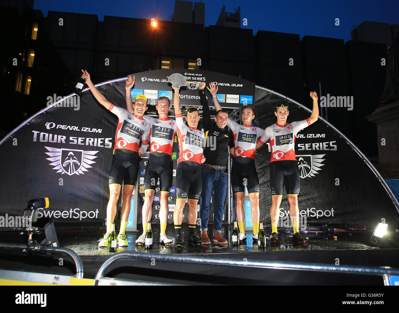 Portsmouth, UK. 09th June, 2016. Pearl Izumi Tour Series Cycling. Portsmouth. Mens overall Tour Winners, Team JLT Condor's Graham Briggs, Alex Frame, Chris Lawless, Jon Mould and Alistair Slater Credit:  Action Plus Sports/Alamy Live News Stock Photo