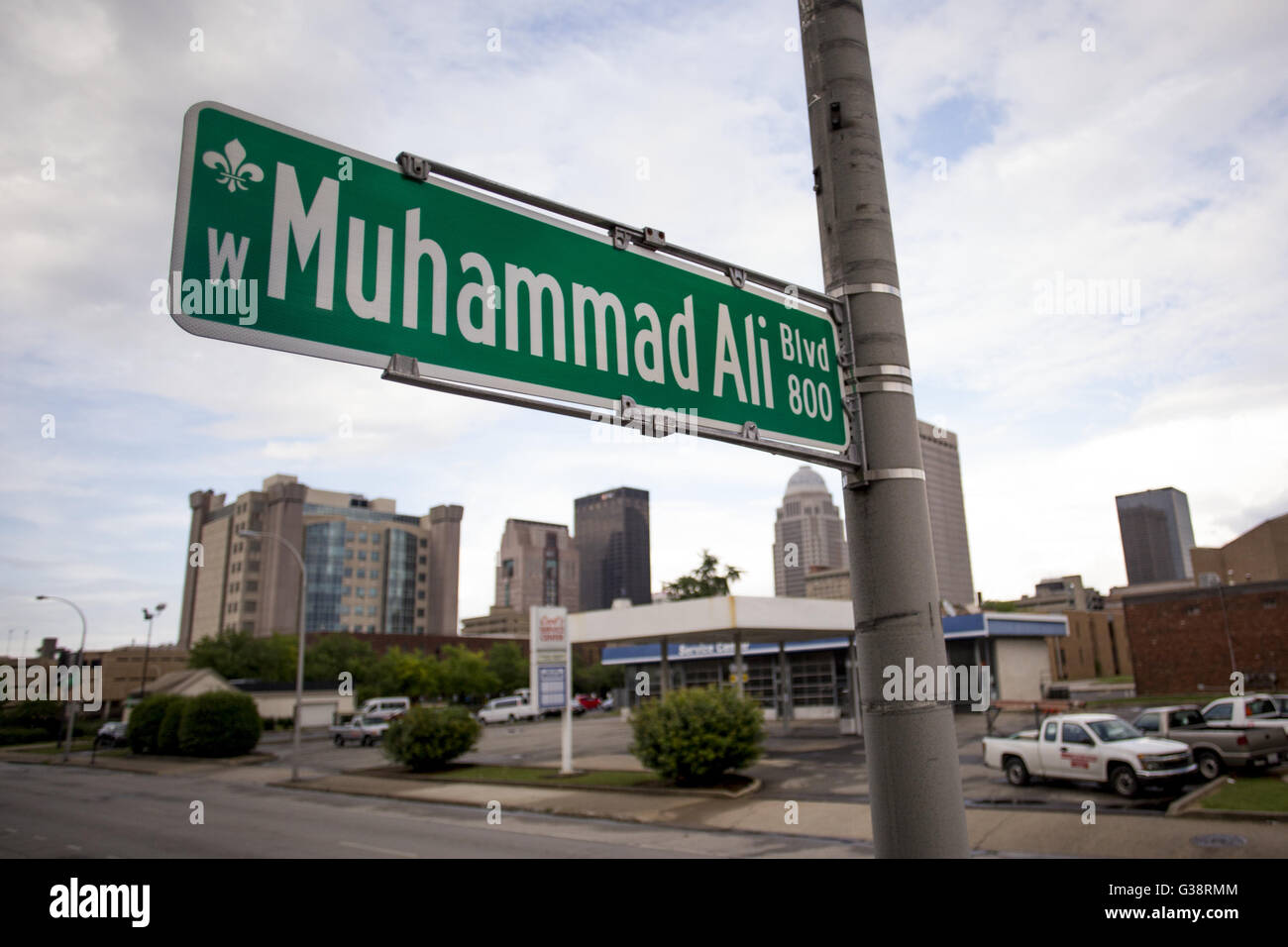 Louisville, Kentucky, USA. 4th June, 2016. Legendary heavyweight boxing champion Muhammad Ali. Murals and tributes could be seen across his hometown as people mourned the charismatic sports figure. © Jonathan Palmer/ZUMA Wire/Alamy Live News Stock Photo