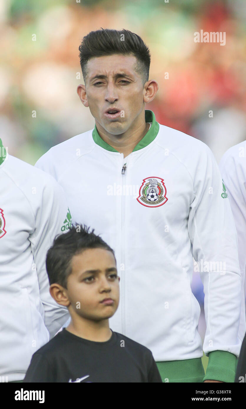 Los Angeles, California, USA. 9th June, 2016. Mexico midfielder Hector Herrera #16 in a Copa America soccer match between Mexico and ÃŠJamaica of Group C at the Rose Bowl in Pasadena, California, June 9, 2016. Mexico won 2-0. Credit:  Ringo Chiu/ZUMA Wire/Alamy Live News Stock Photo