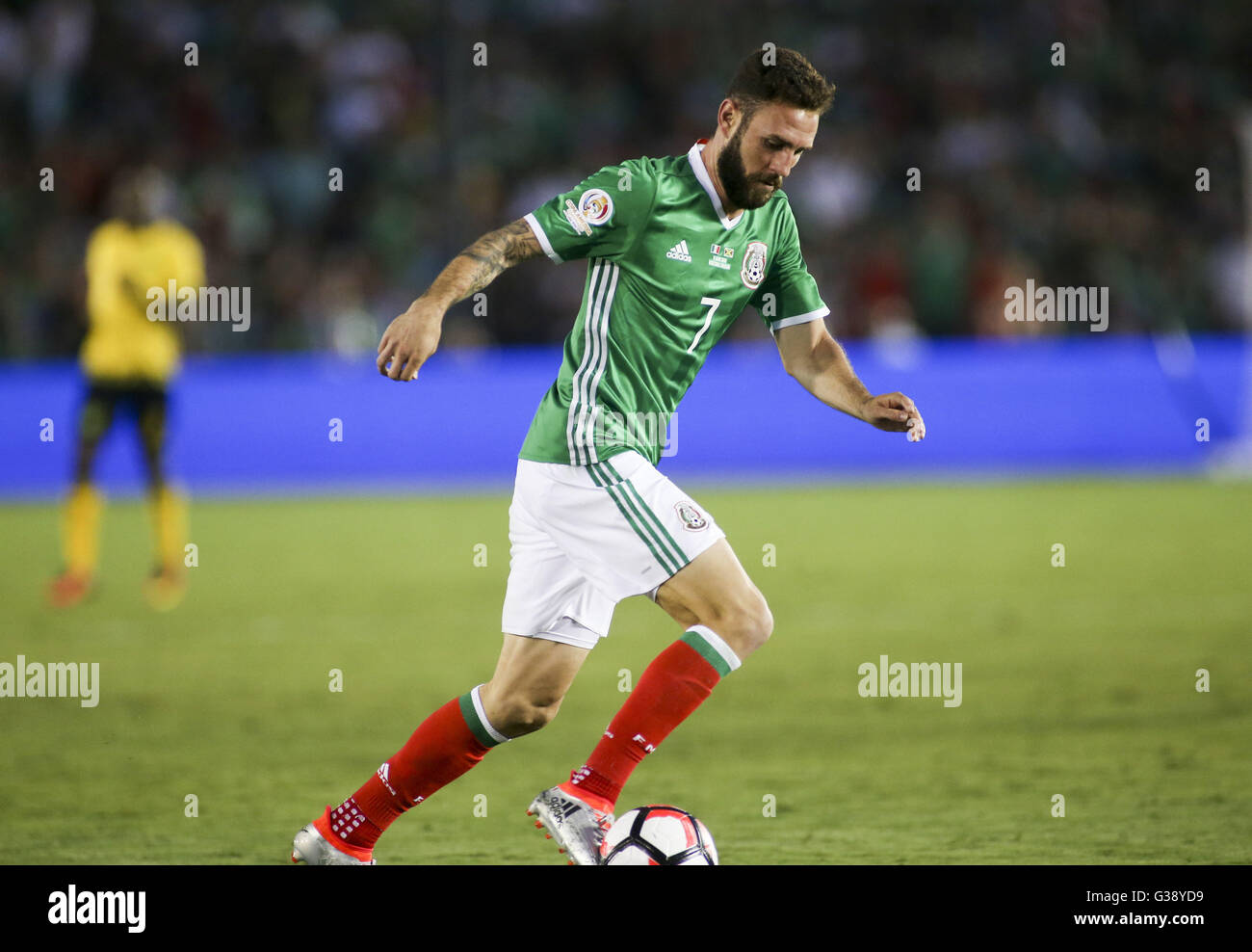 Los Angeles, California, USA. 9th June, 2016. Mexico defender Miguel Layun #7 in a Copa America soccer match between Mexico and ÃŠJamaica of Group C at the Rose Bowl in Pasadena, California, June 9, 2016. Mexico won 2-0. Credit:  Ringo Chiu/ZUMA Wire/Alamy Live News Stock Photo