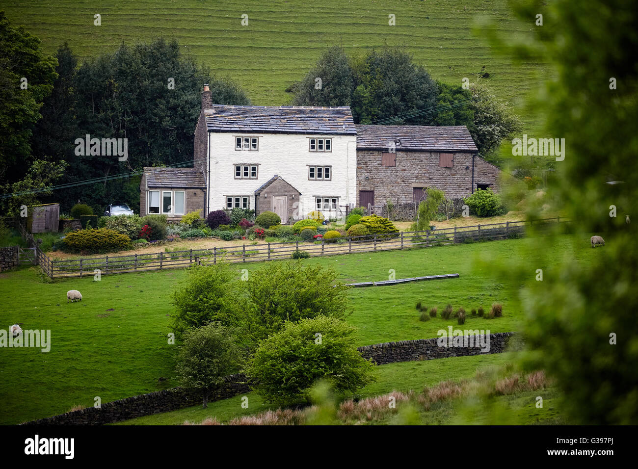 Farm house  Derbyshire pretty  stone   Farm building pretty posh clean nice tidy between Hayfield and chinley  village  High Pea Stock Photo