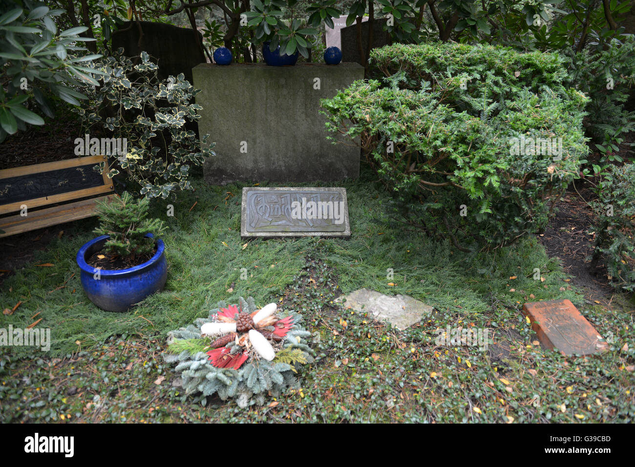 Grab, Karl Schmidt-Rottluff, Waldfriedhof Dahlem, Huettenweg, Berlin, Deutschland / Hüttenweg Stock Photo