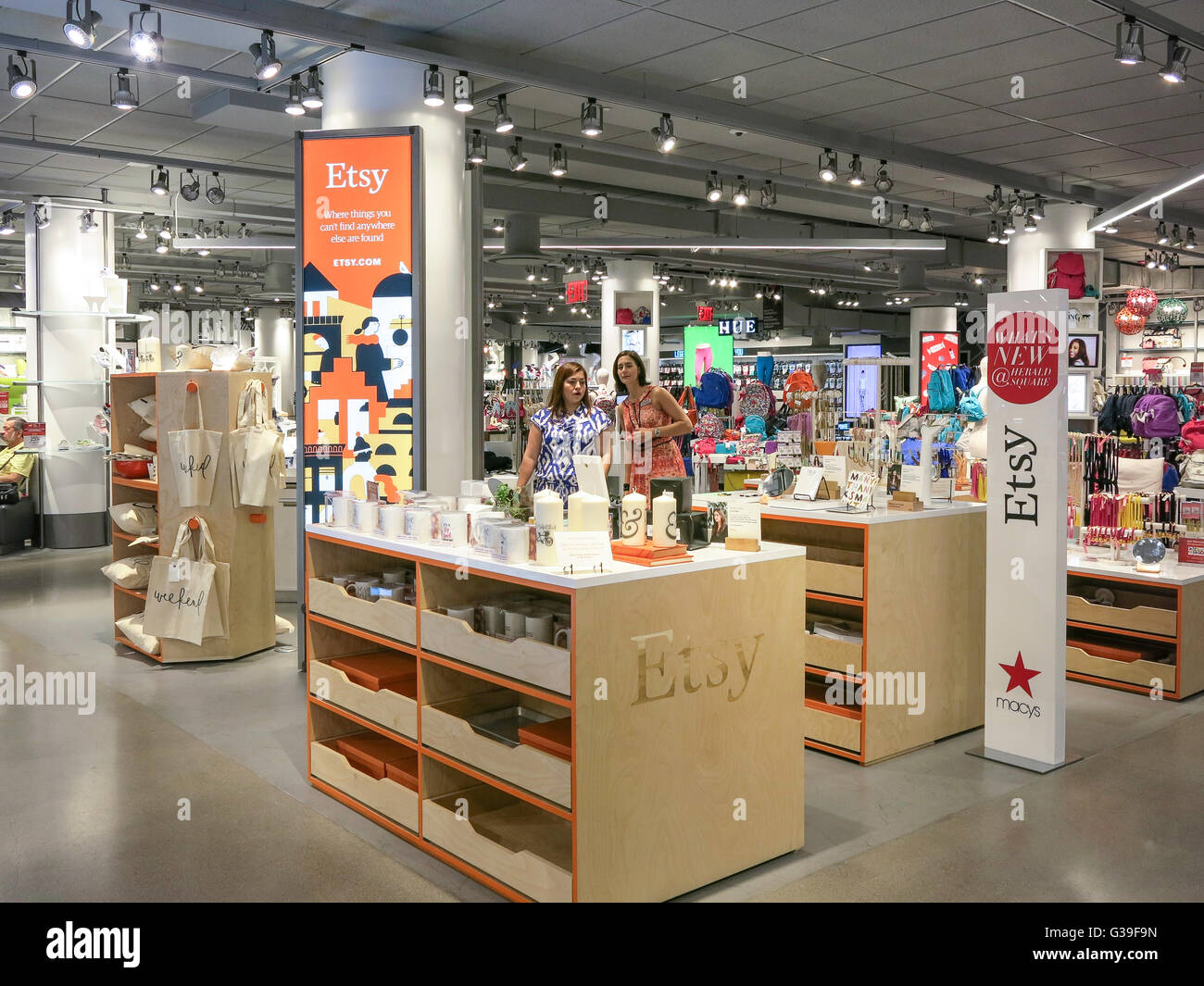 Macys for millennials hi-res stock photography and images - Alamy