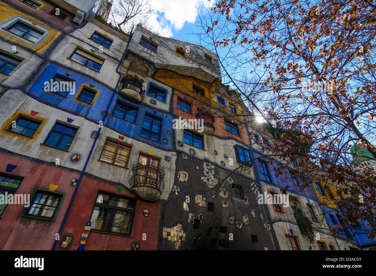 house Hundertwasserhaus by Friedensreich Hundertwasser, Austria, Wien, 03., Wien, Vienna Stock Photo