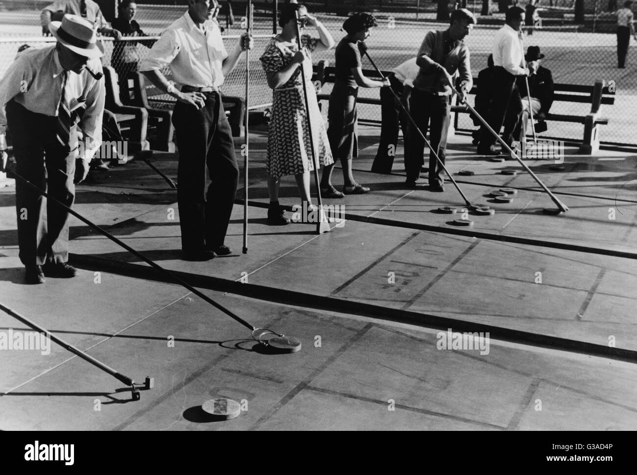 Playing shuffleboard in the park, Minneapolis, Minnesota. Date 1939 Sept. Stock Photo