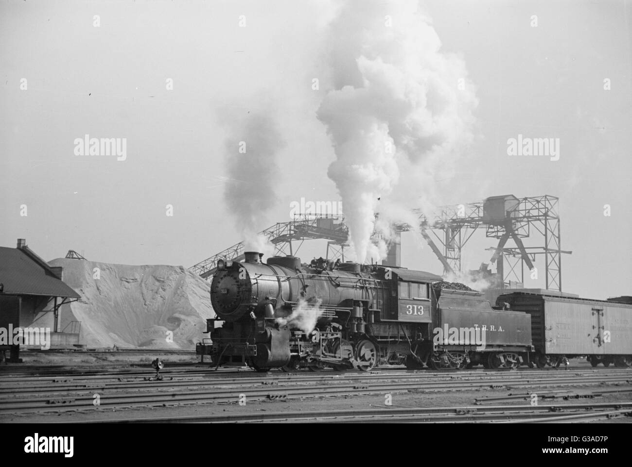 Railroad yards along riverfront, St. Louis, Missouri. Date 1939 Jan. Stock Photo