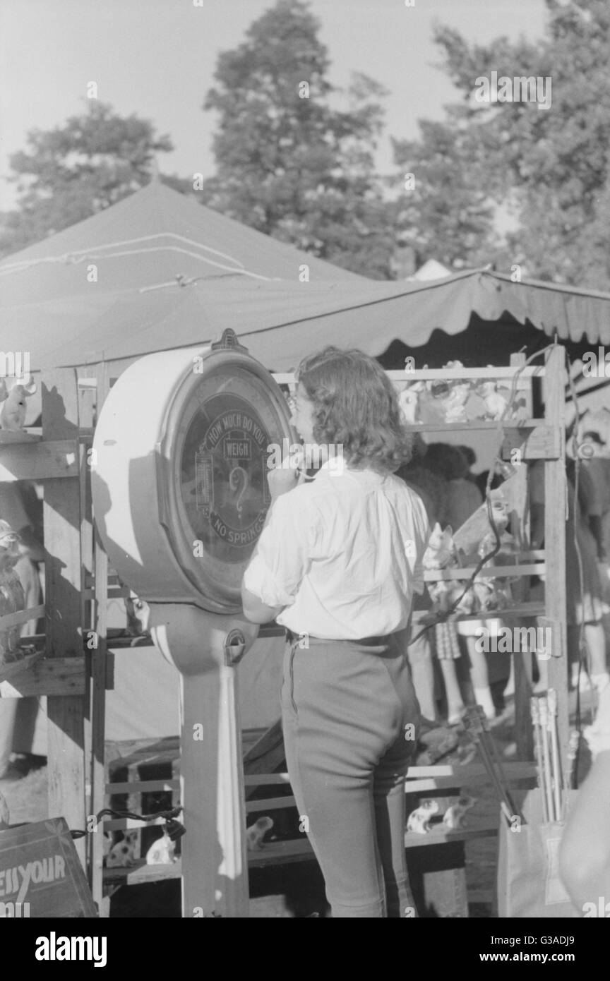 Midway and carnival at Shelby County Fair and Horse Show Shelbyville, Kentucky. Date 1940 Aug