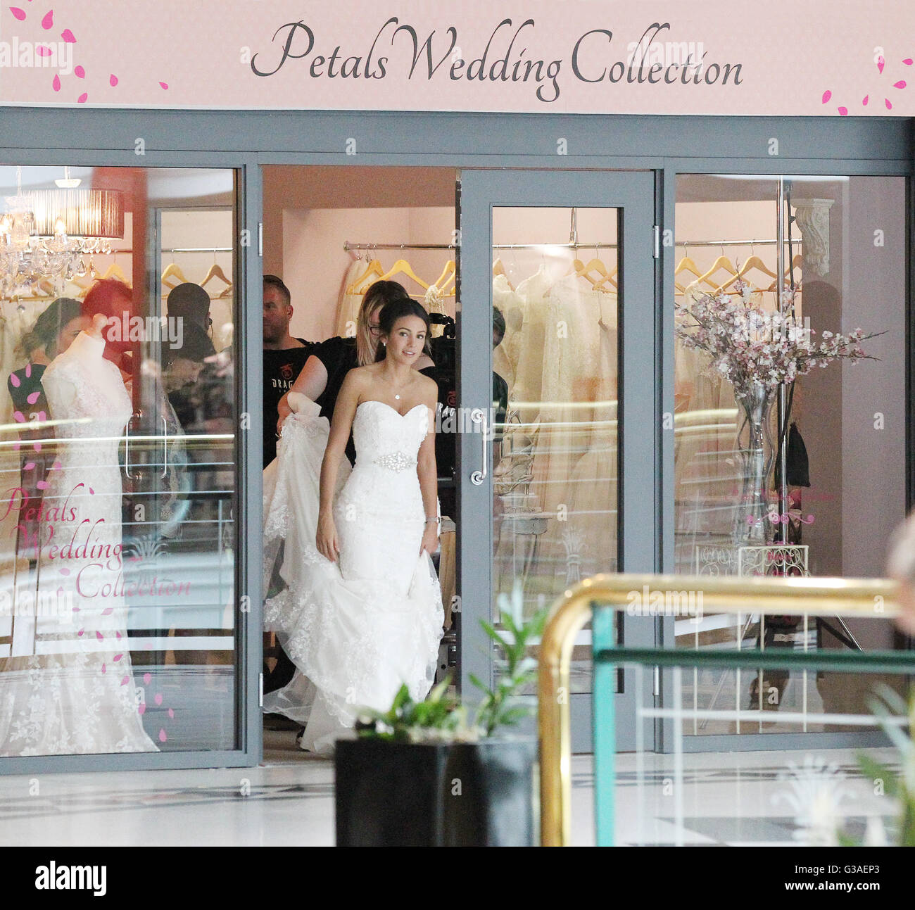 Wedding films hi res stock photography and images Alamy