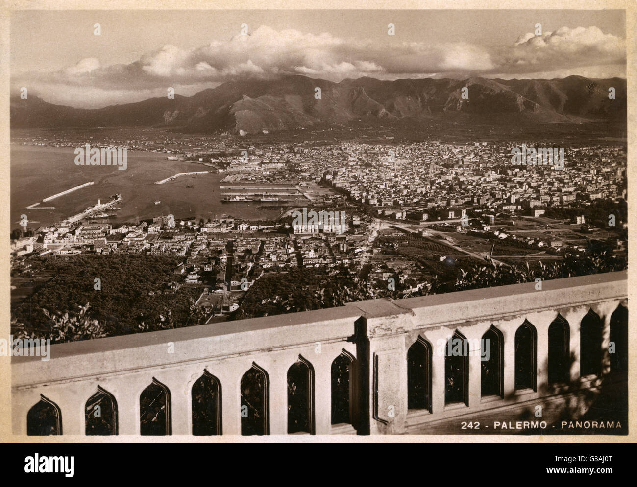 Palermo, Sicily, Italy - Panoramic view Date: circa 1930s Stock Photo -  Alamy