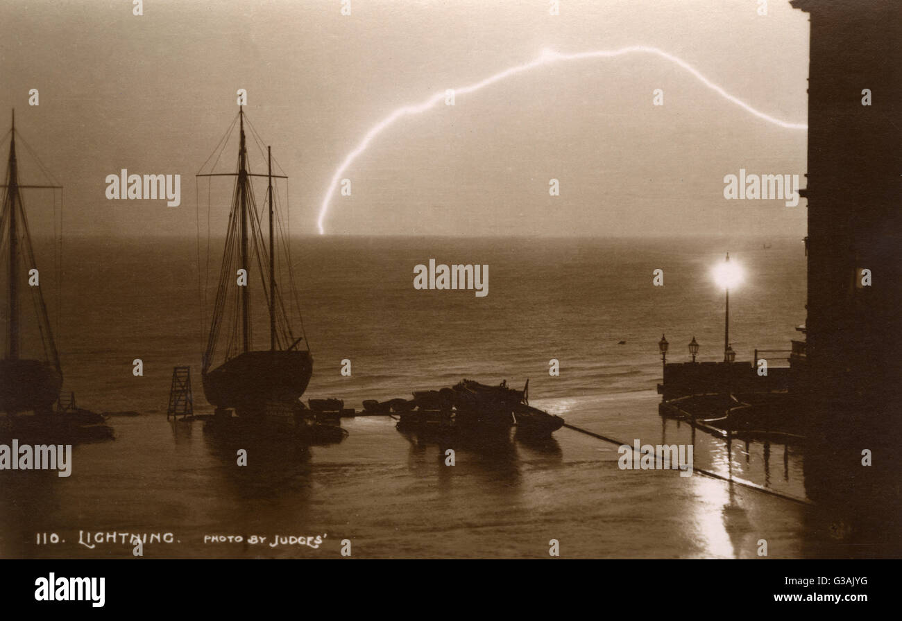 Storm over english channel hi-res stock photography and images - Alamy