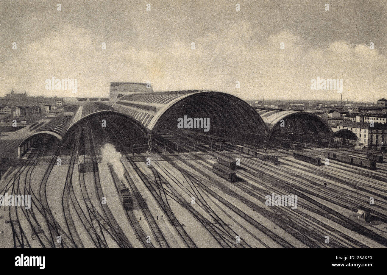 The Milan Central Station, Milan, Italy - inaugurated in 1931.     Date: circa 1932 Stock Photo