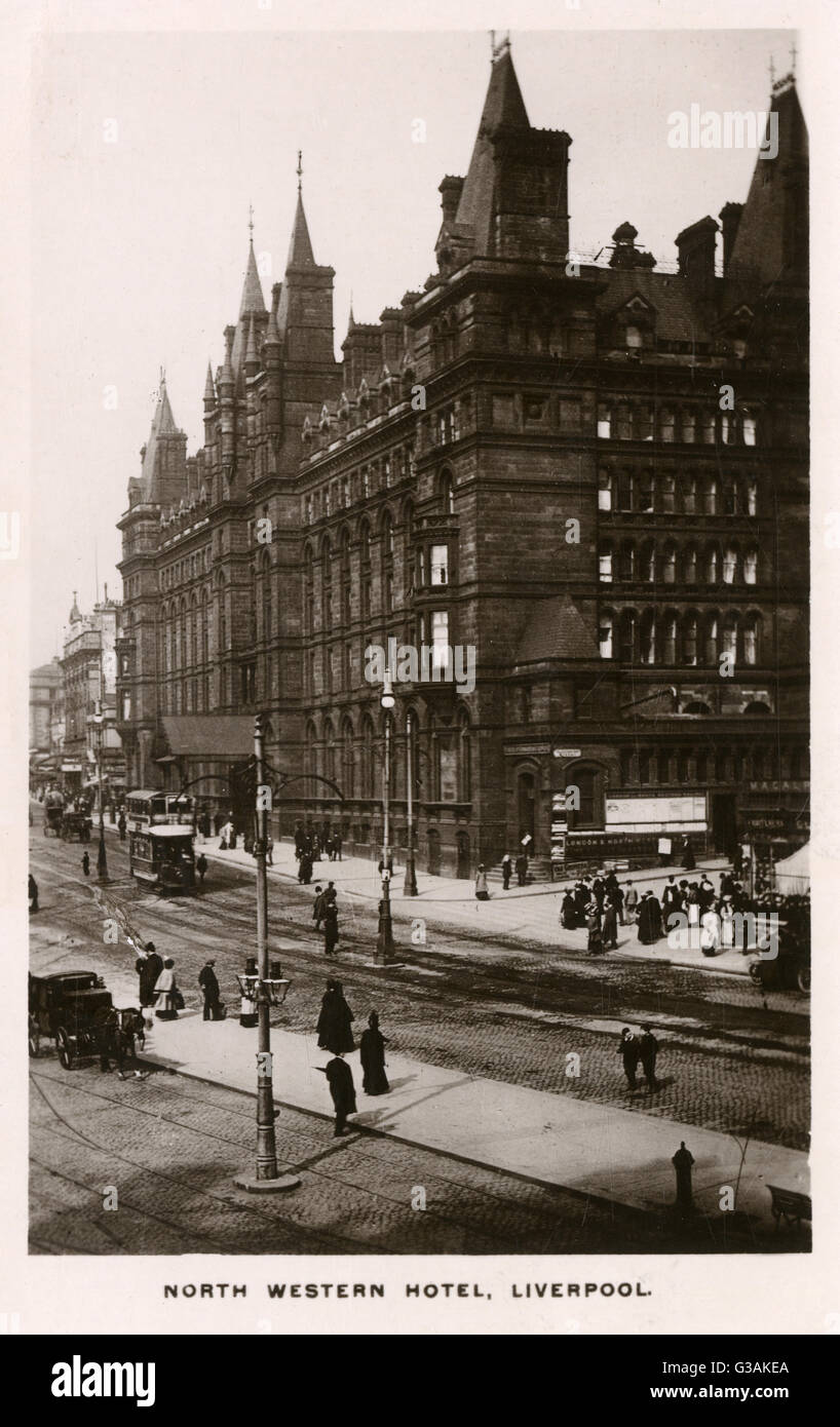 The North West Hotel (LNWR), Lime Street Station, Liverpool - now student  accommodation Date: circa 1910s Stock Photo - Alamy