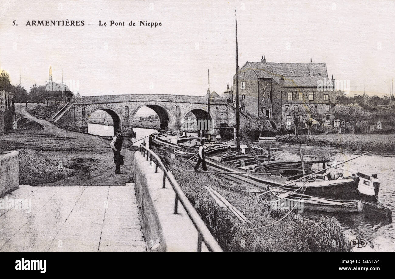 Armentieres - Le Pont de Nieppe. During World War I, in April 1918, German forces shelled Armentieres with mustard gas. British troops were forced to evacuate the area but German troops could not enter the commune for two weeks because of the heavy contam Stock Photo