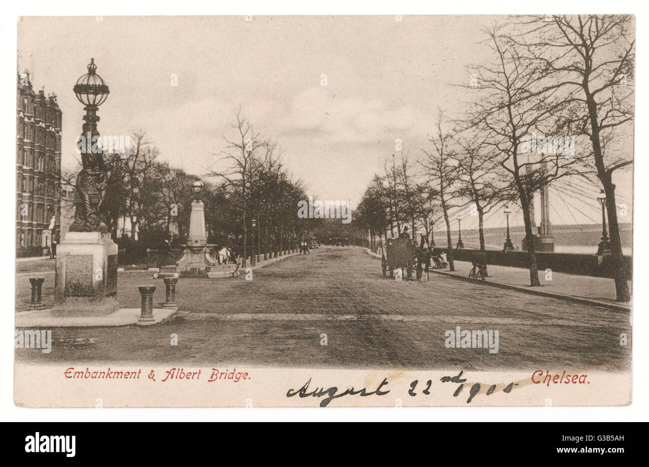 Chelsea Embankment and Albert Bridge        Date: 1905 Stock Photo