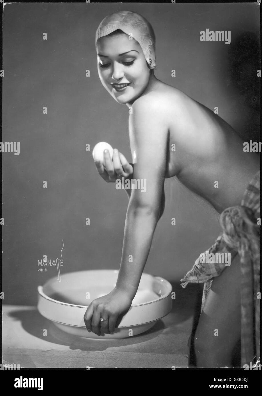 WOMAN WASHING/1930S Stock Photo