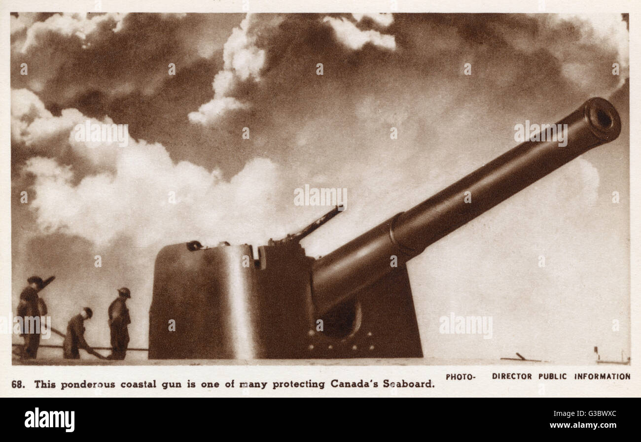 Coastal gun protecting the Canadian seaboard - WW2 Stock Photo