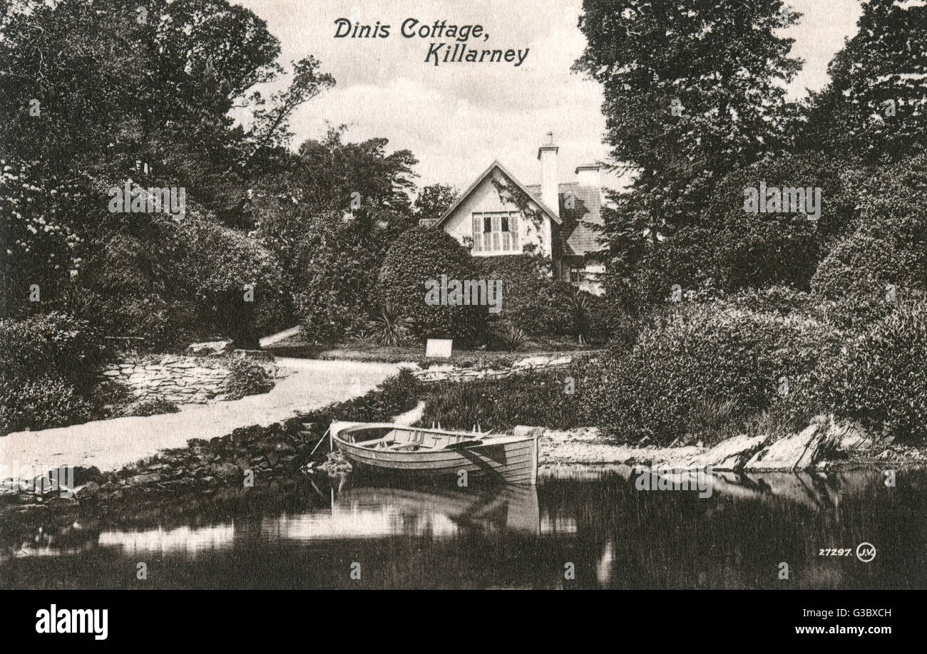 Dinis Cottage Killarney Ireland Date 1910 Stock Photo