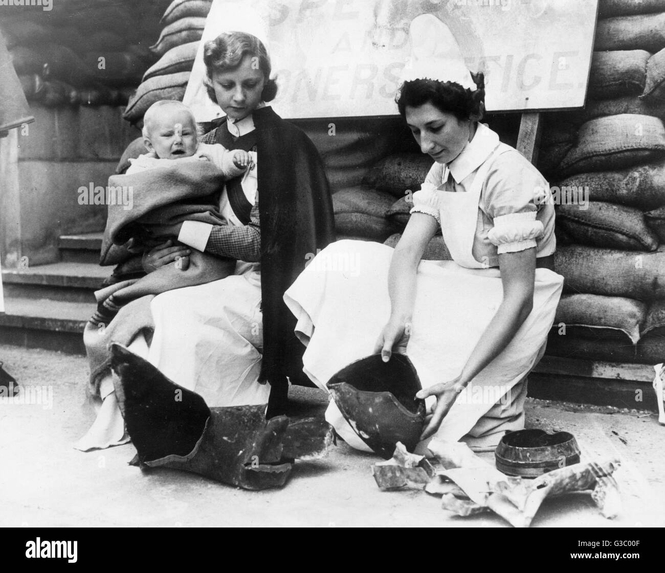World War Ii Hospital Nurses High Resolution Stock Photography and ...