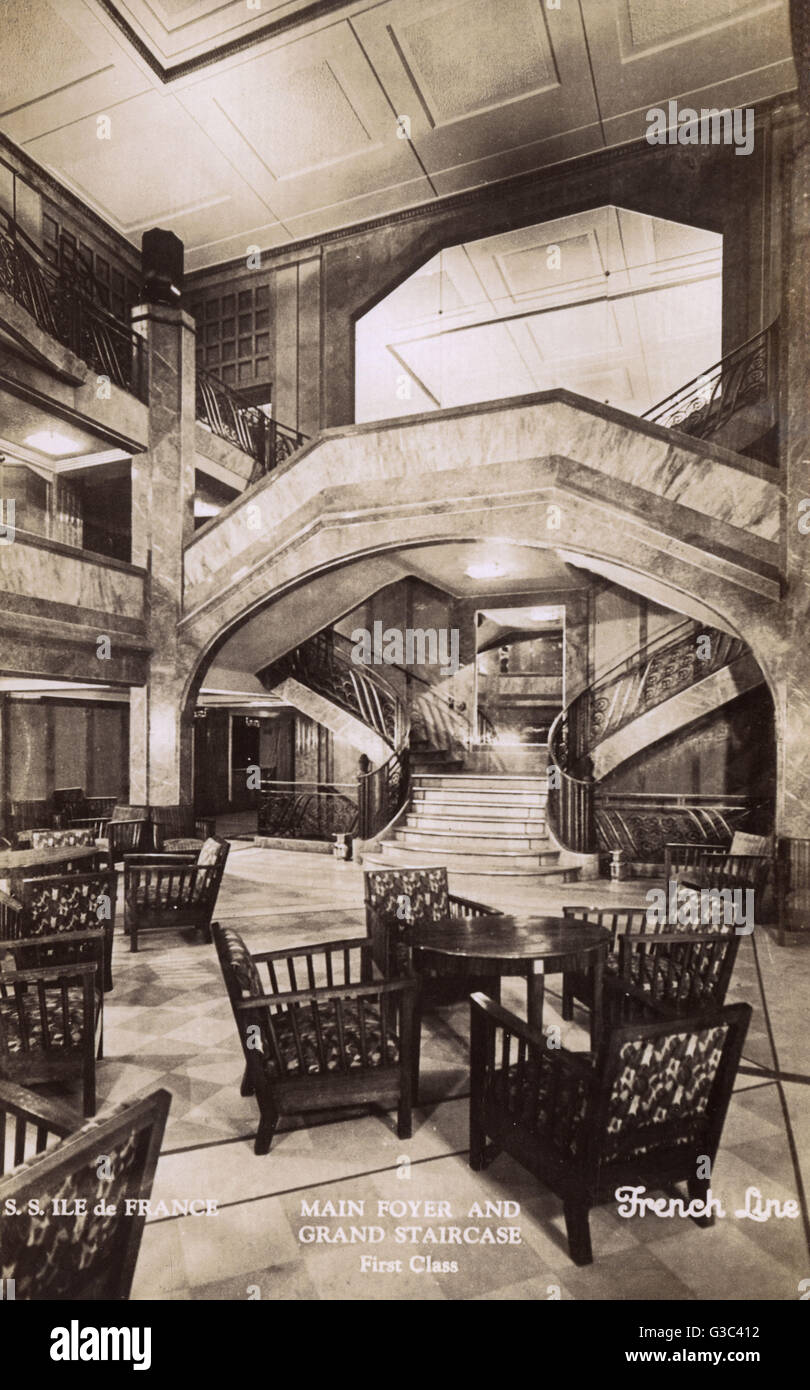 First Class Main Foyer and Grand Staircase on the SS Ile de France cruise liner, French Line.      Date: circa 1927 Stock Photo