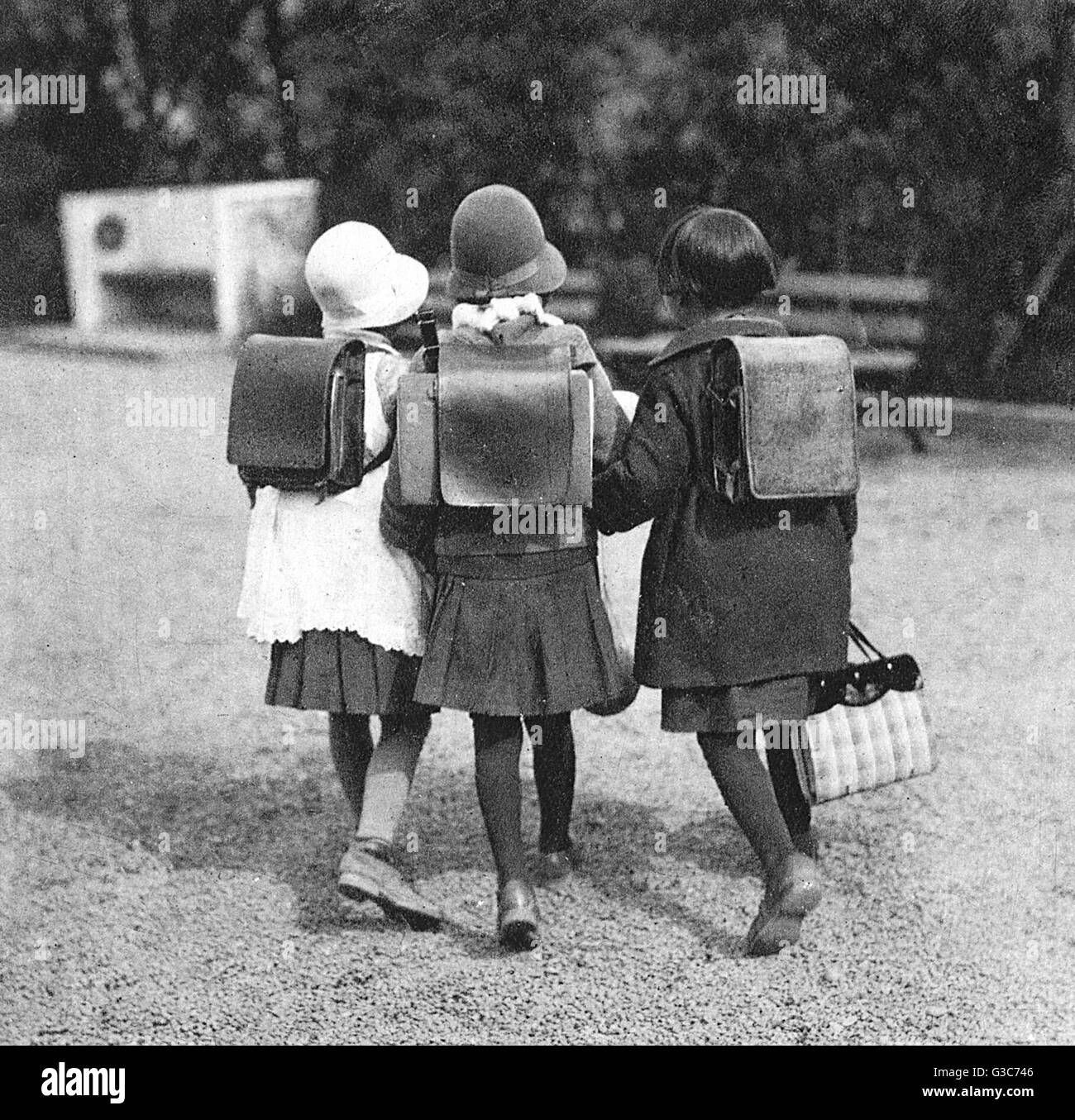 Japanese school girls with louis vuitton bags hi-res stock photography and  images - Alamy
