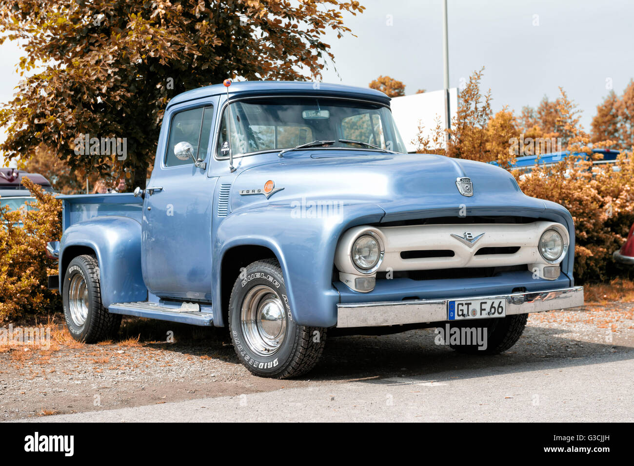 Ford f 100 hi-res stock photography and images - Alamy