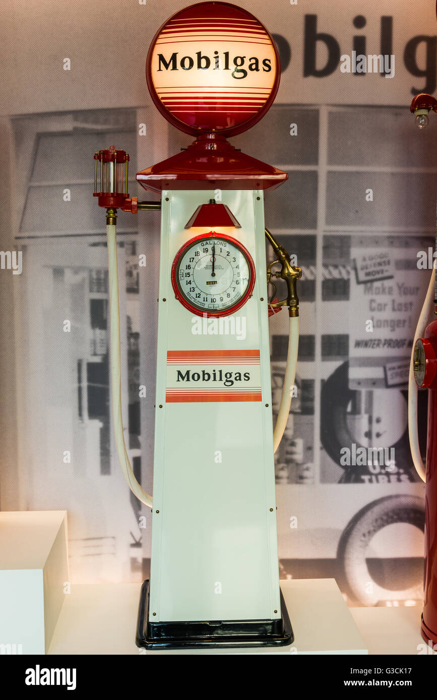 Vintage Mobil gas pump in display Stock Photo Alamy
