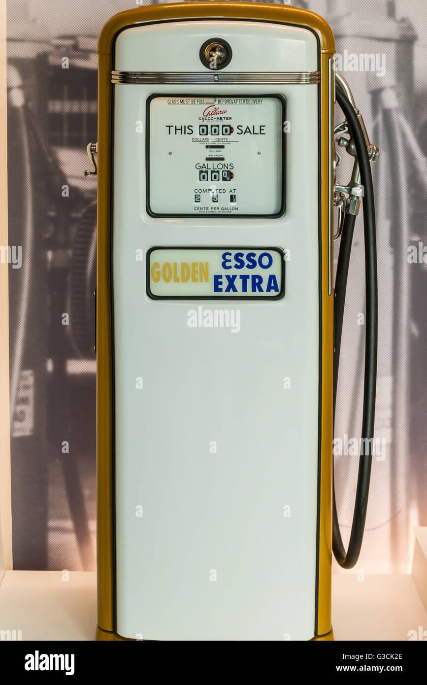 Vintage Esso gas pump in display Stock Photo - Alamy