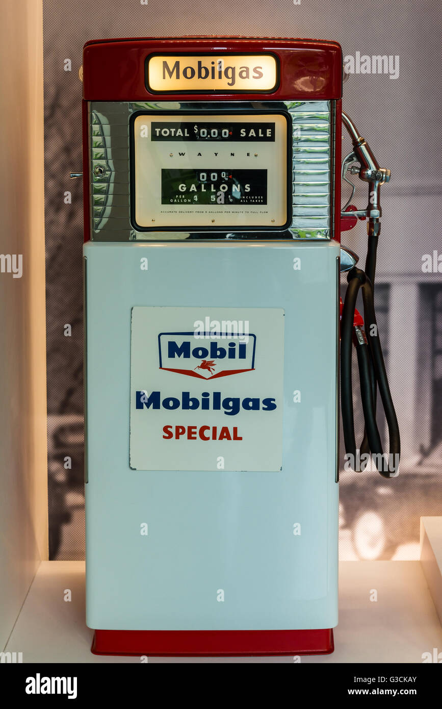 Vintage Mobil gas pump in display Stock Photo - Alamy