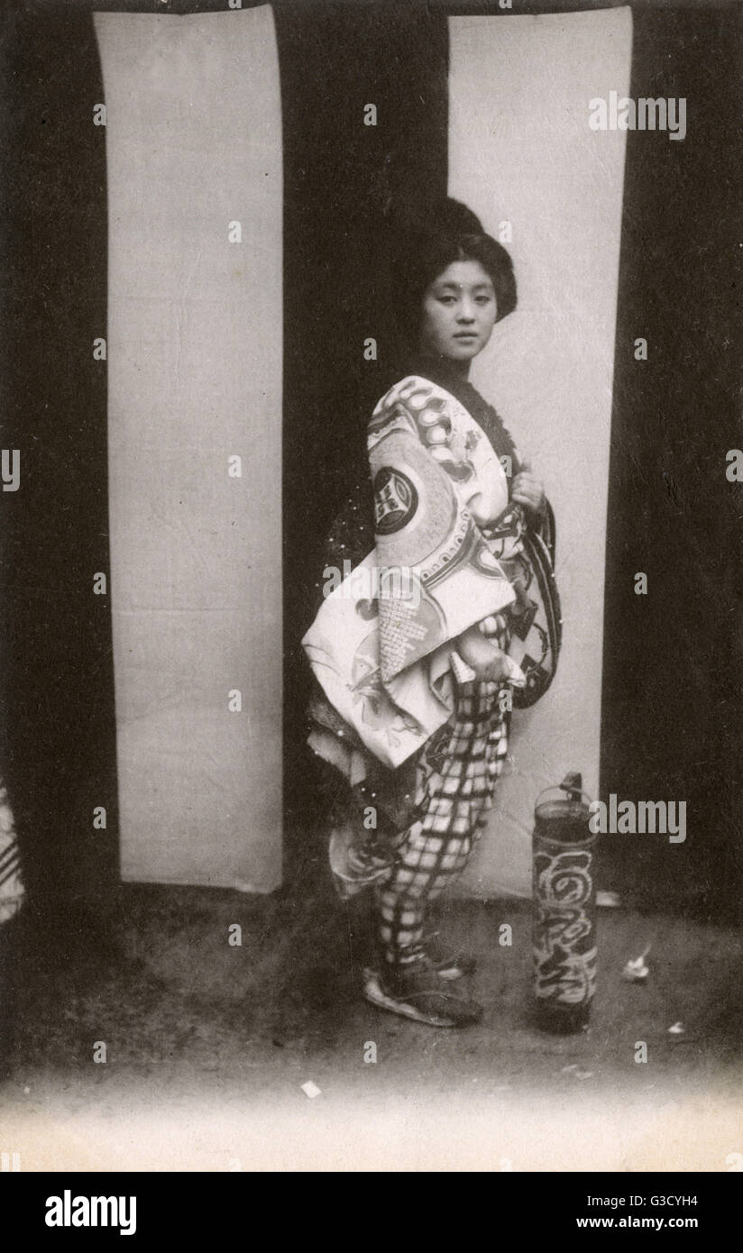 Japanese theatrical performer Stock Photo - Alamy