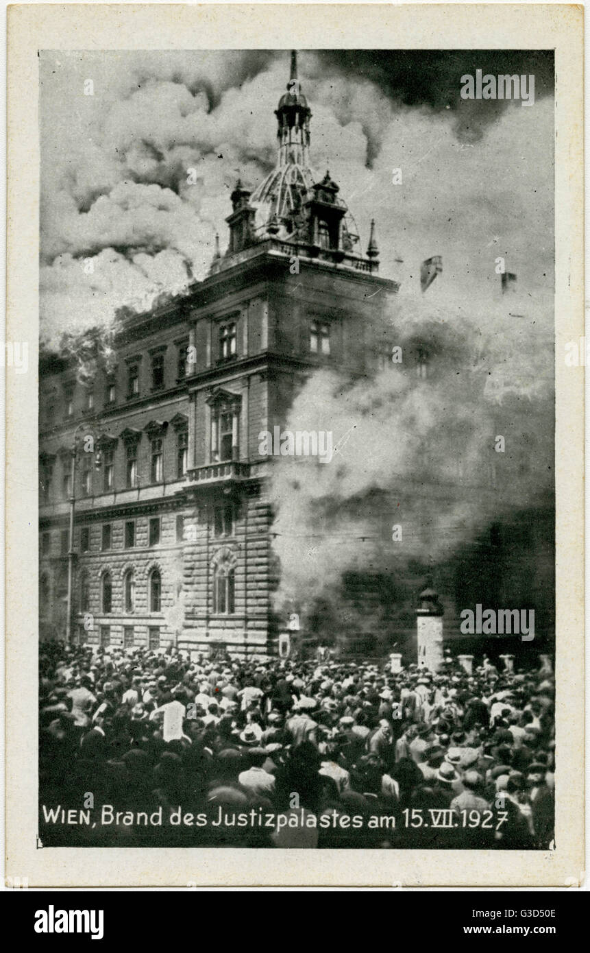 The Palace of Justice in Vienna, Austria set on fire on July 15th 1927 during the Austrian July Revolt, which broke out following the acquittal of several nationalist paramilitaries who, during an armed conflict with Social Democratic Schutzbund members i Stock Photo