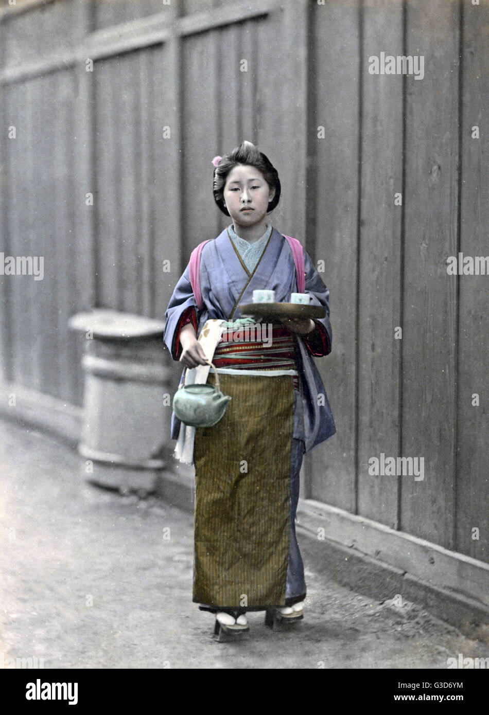 Tea house girl, Japan, circa 1870s Stock Photo
