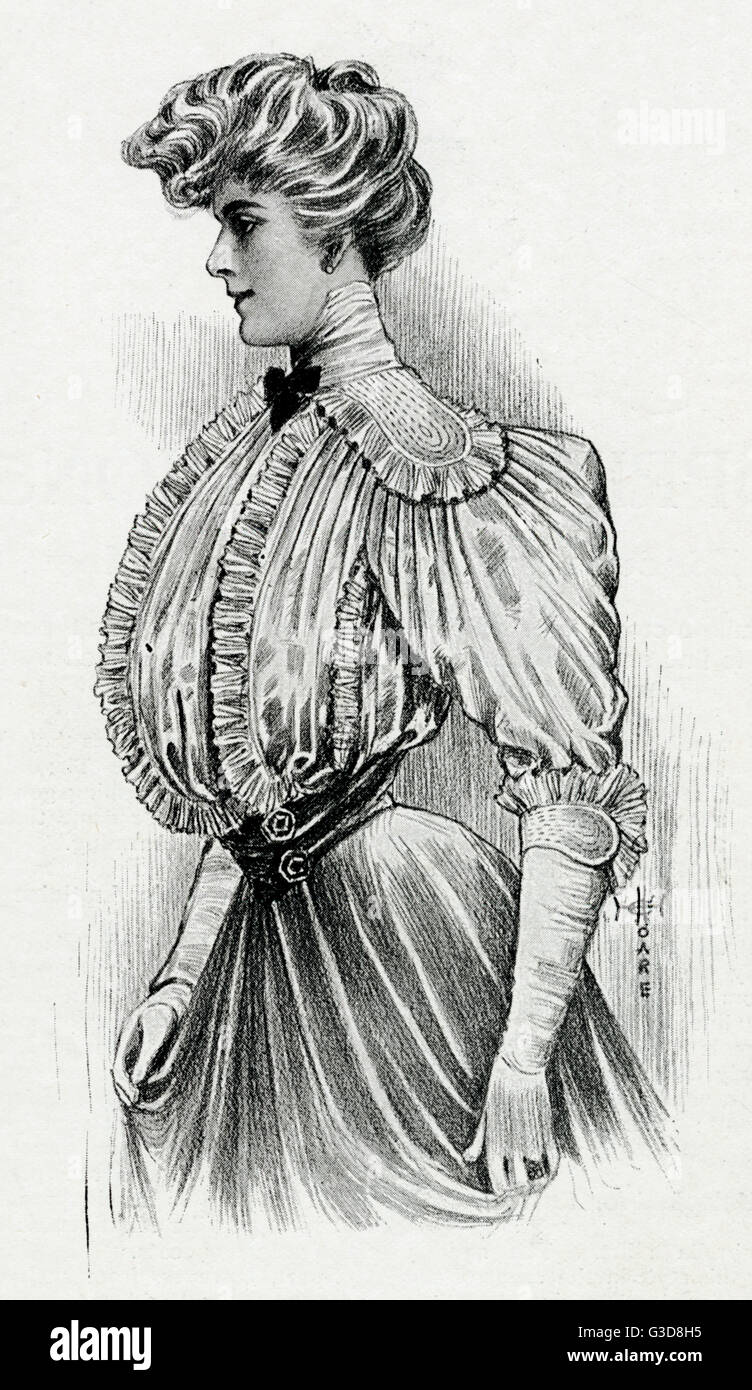 Woman wearing pouter pigeon blouse 1905 Stock Photo - Alamy