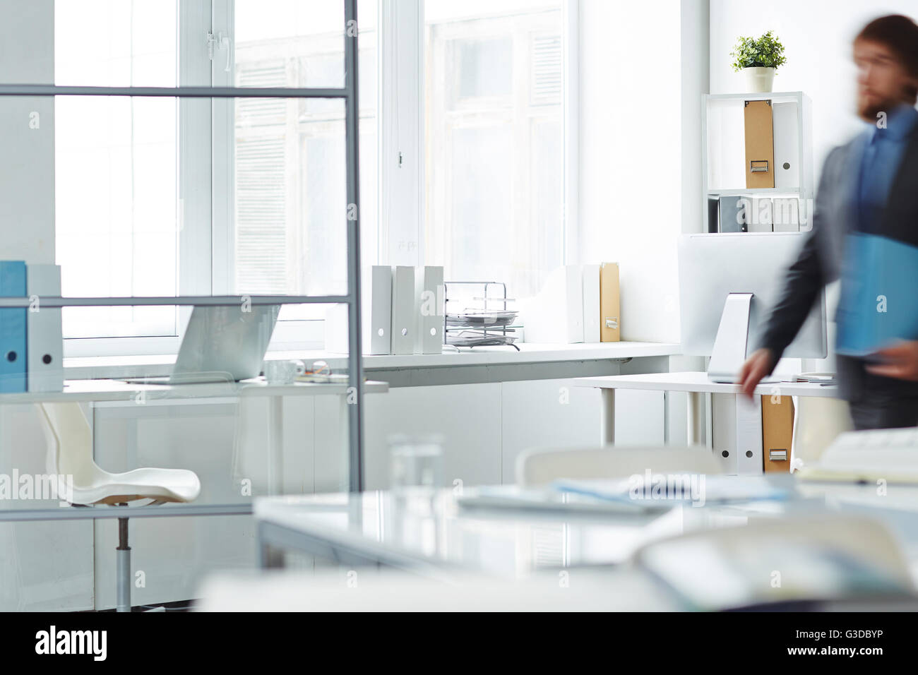 Business people in office blurred hi-res stock photography and images ...