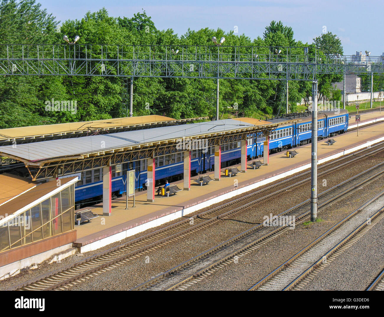 Minsk, Belarus - May 31, 2016 : The canopy above the platform and the train tracks on the ' Minsk- Nord ' station Stock Photo