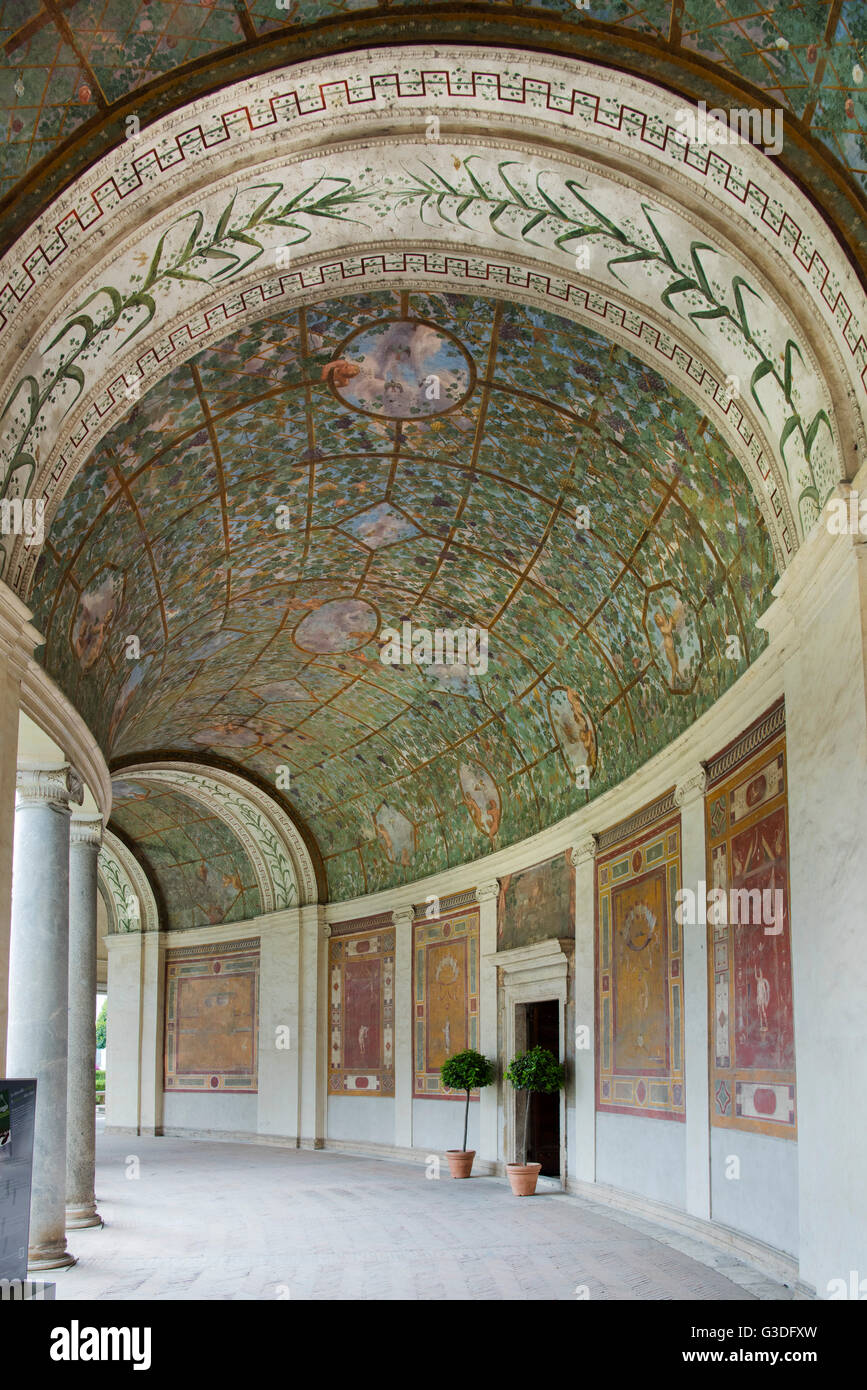 Italien, Rom, Museo Nazionale Etrusco di Villa Giulia, halbkreisförmige Loggia Stock Photo