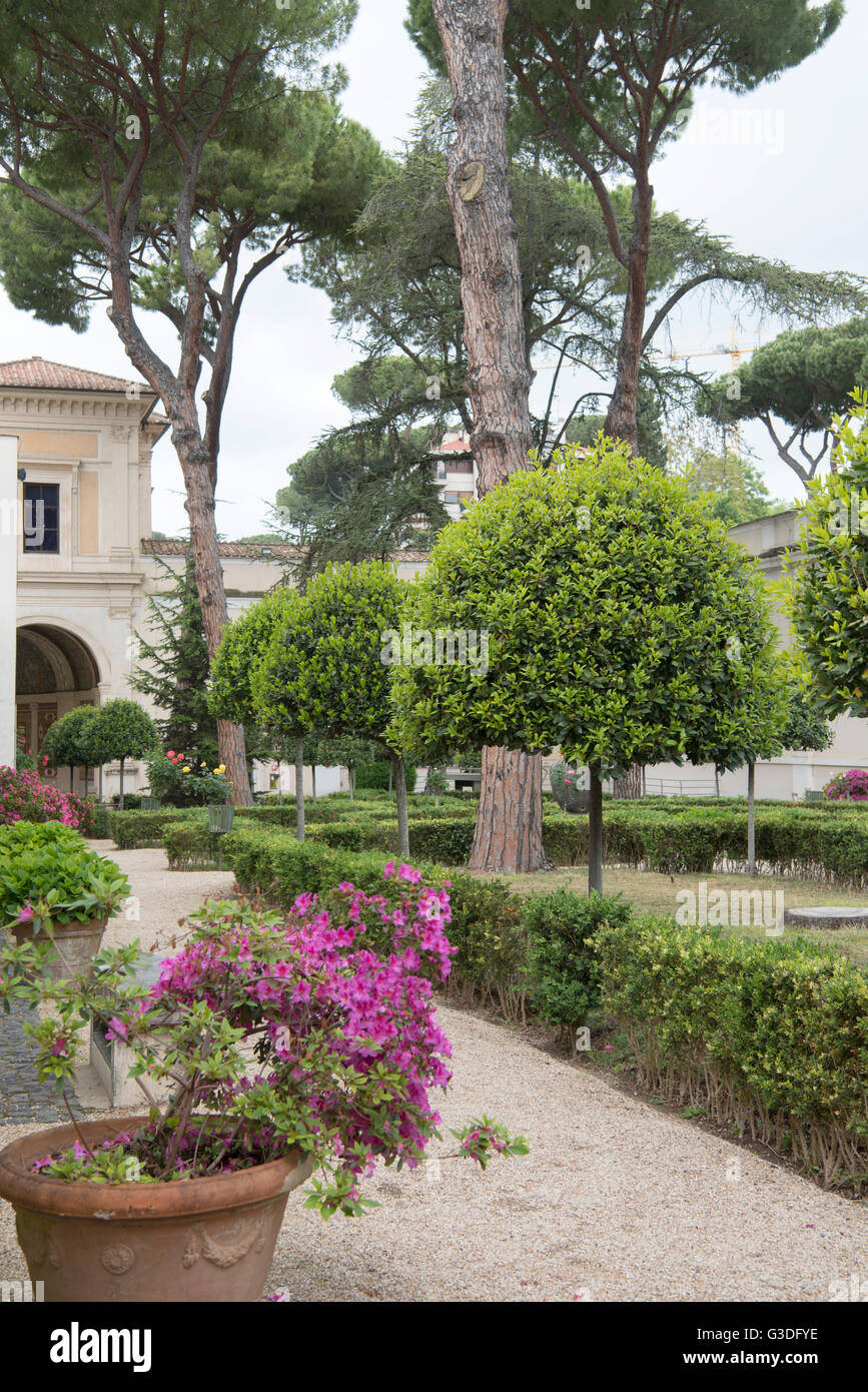 Italien, Rom, Garten im Museo Nazionale Etrusco di Villa Giulia Stock Photo
