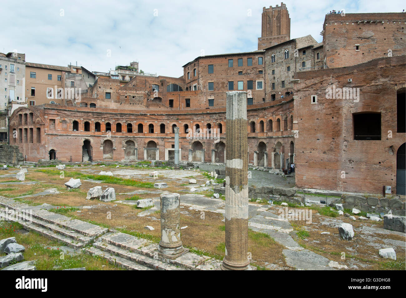Italien, Rom, Trajansforum mit den Bögen der Trajansmärkte Stock Photo