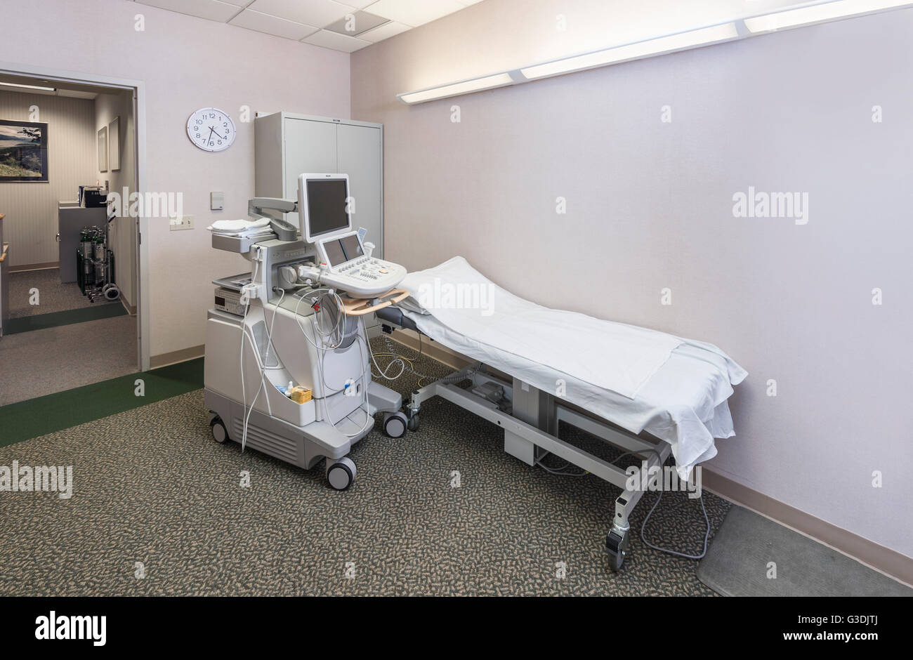 Ultrasound Machine In Doctor's Office Stock Photo Alamy