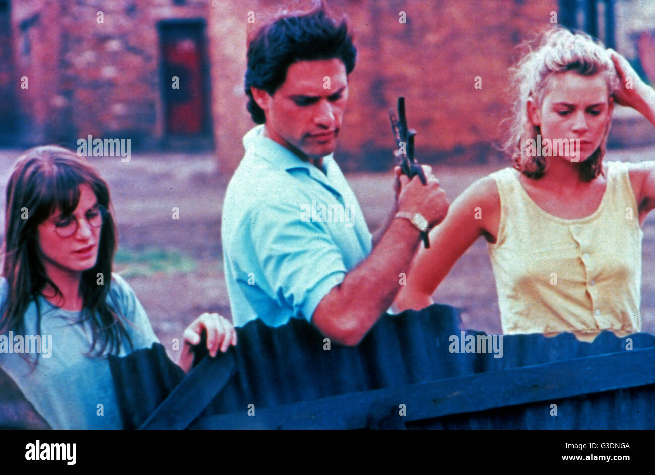 Sweet Murder, aka: Die Mördergrube, Südafrika 1990, Regie: Percival Rubens, Darsteller: (v. l.) Helene Udy, Russell Todd, Embeth Davidtz Stock Photo