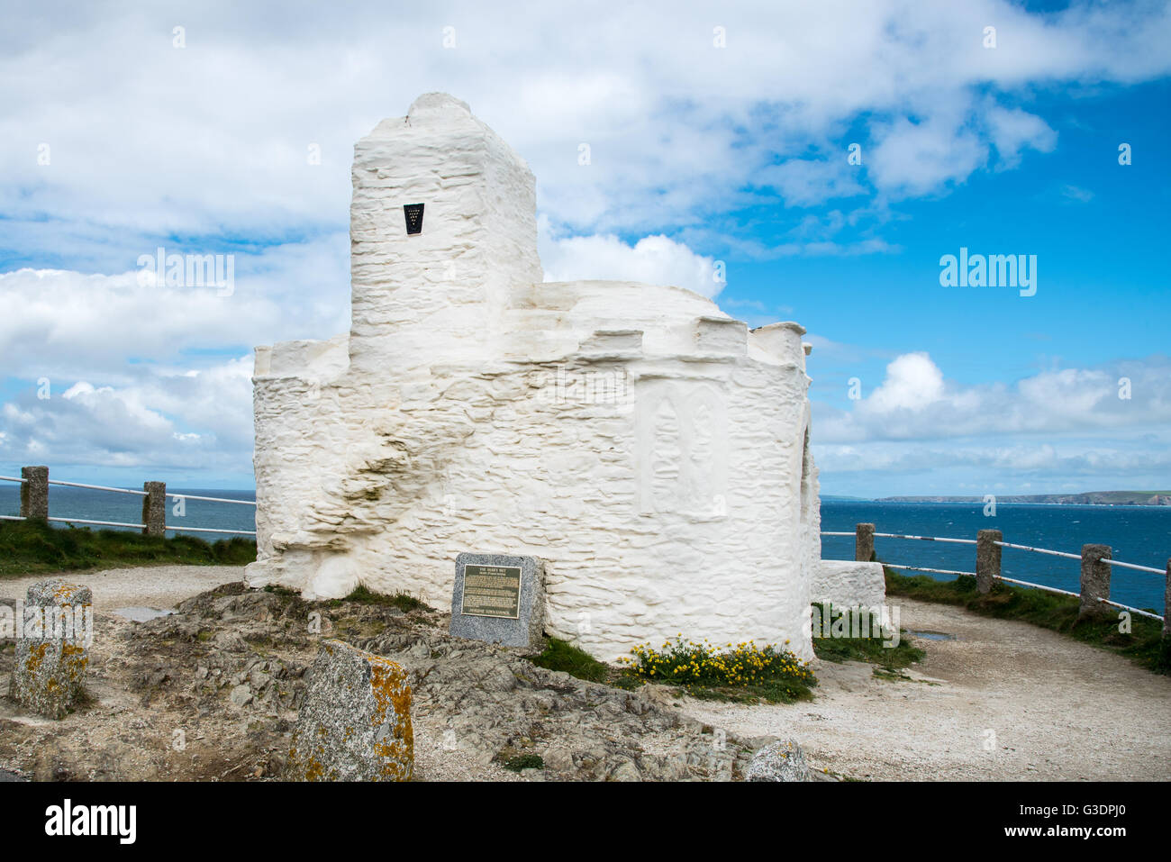 The Huer's Hut, Newquay, Cornwall, UK. The huer was typically an old fisherman with keen sight who would spot shoals of pilchard Stock Photo