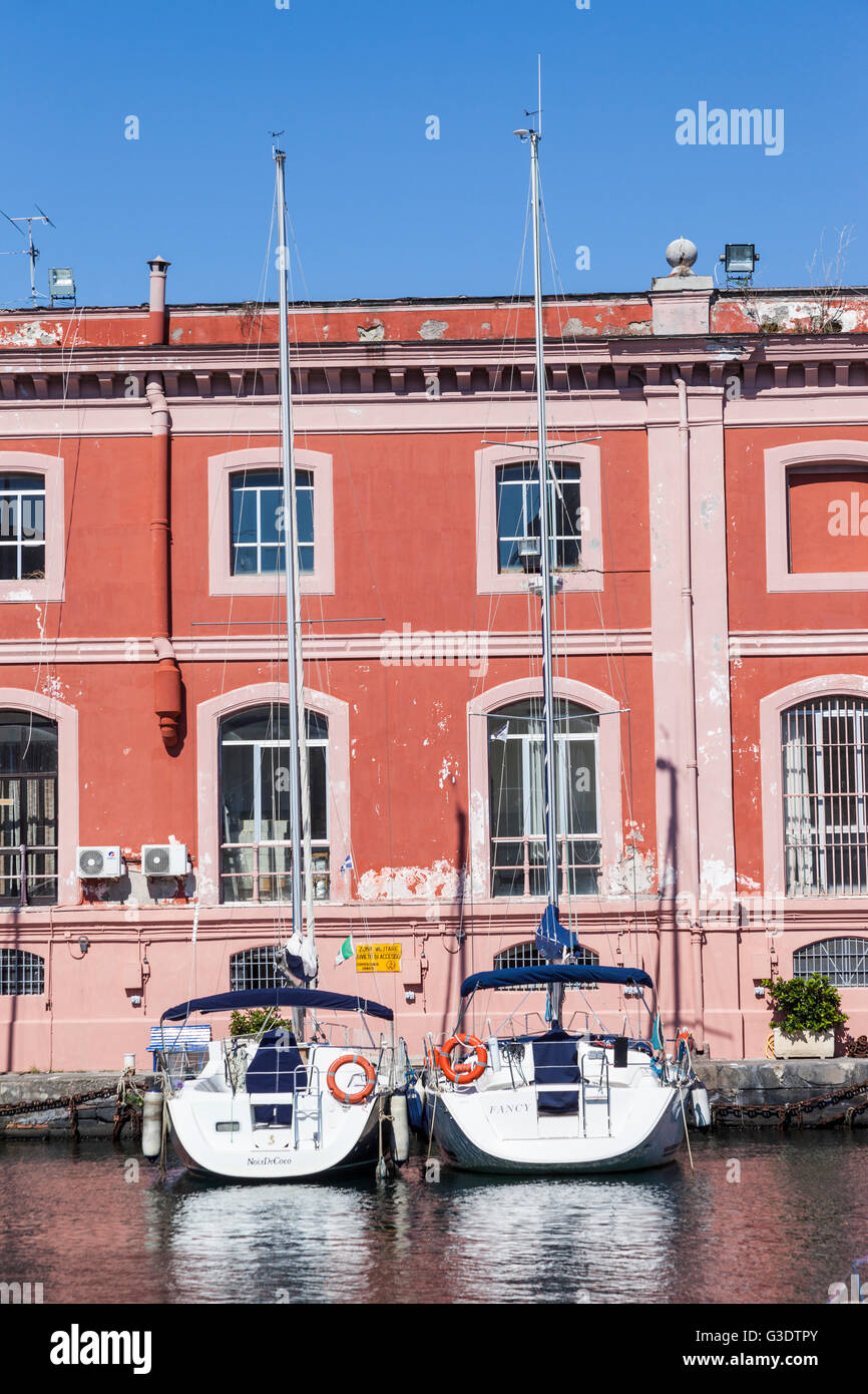 Yachts beside Lega Navale Italiana, Italian Naval League building, Naples,  Campania, Italy Stock Photo - Alamy