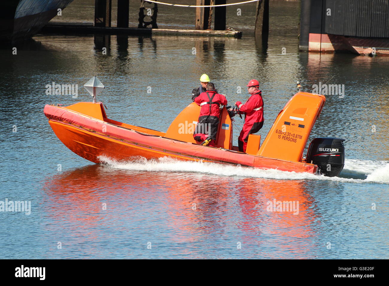15 person survival craft hires stock photography and images Alamy