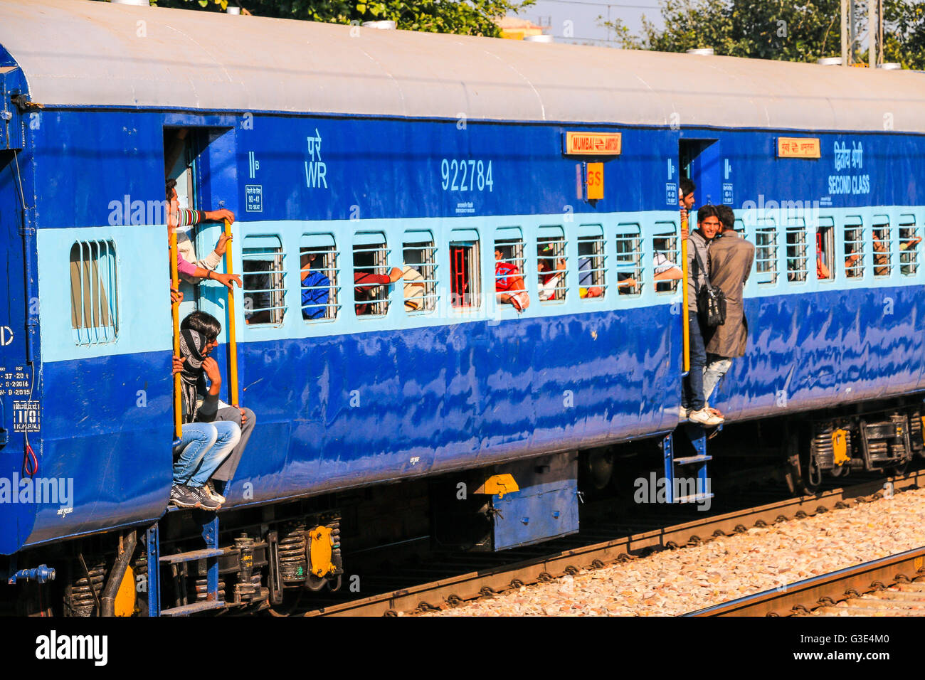 People boarding train at train station, Agra, Uttar Pradesh, India, Asia Stock Photo