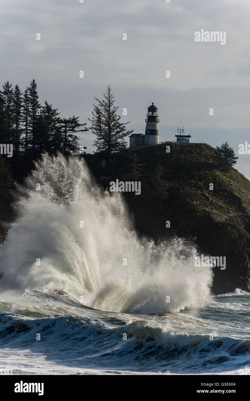 Cape disappointment state park storm hi-res stock photography and ...